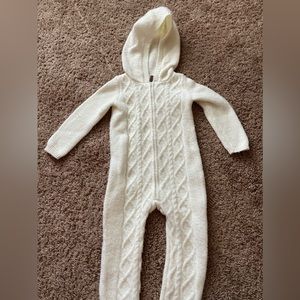 Children’s place One piece 24M